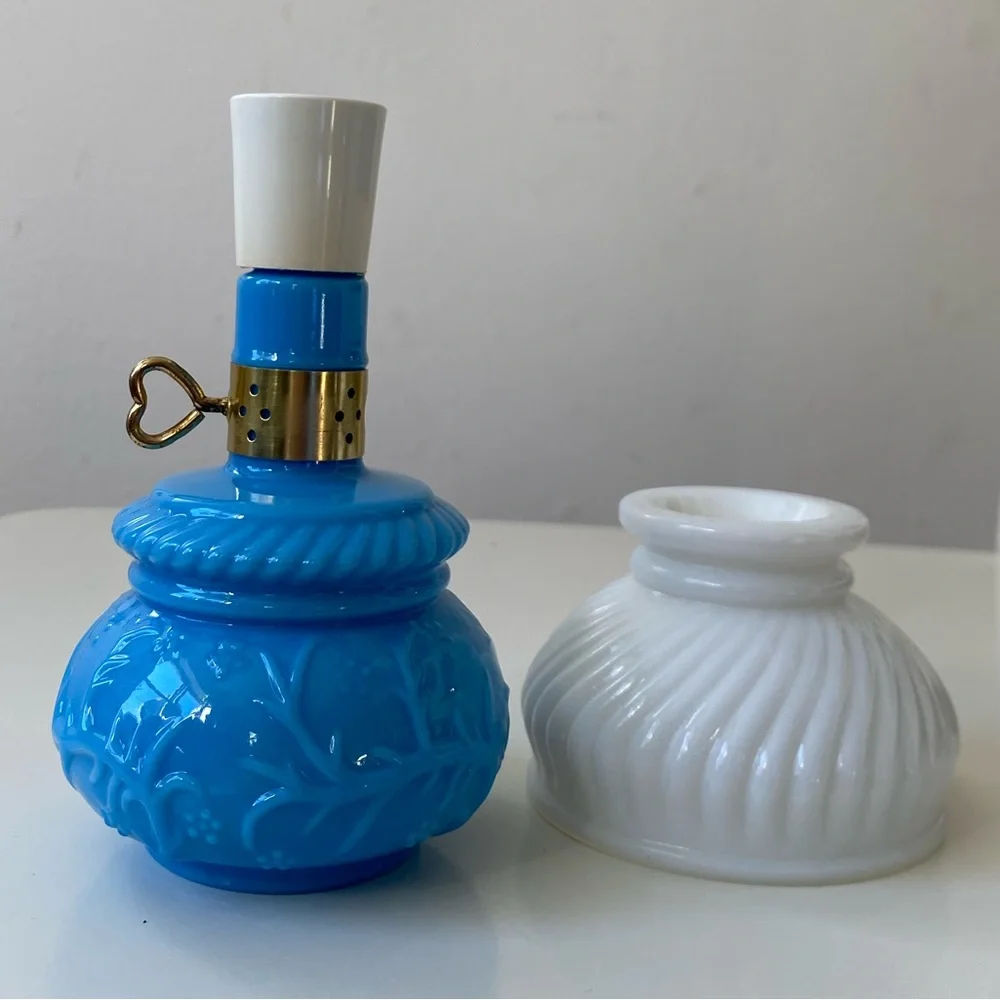 Vintage AVON Blue & White Milk Glass Courting Lamp